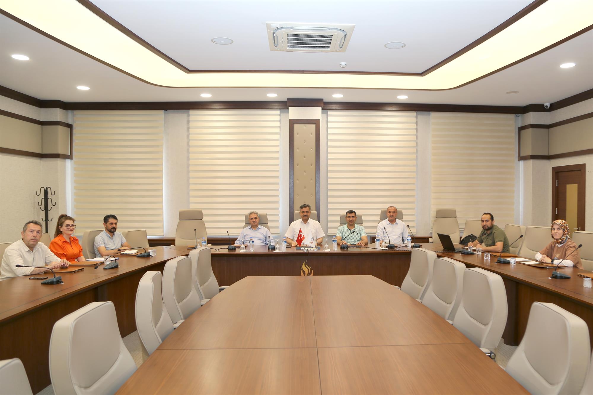 Üniversitemizde Kalite Süreçlerine Yönelik Değerlendirme Toplantısı Gerçekleştirildi